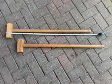 Houten stick beschikbaar voor biedingen