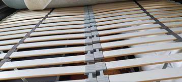 Compleet Ikea Malm bed 140x200 + nachtkastjes - afbeelding 6