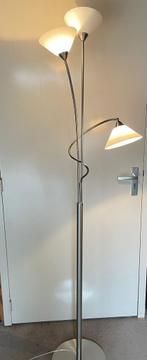 Te Koop: 2 vloerlampen, Huis en Inrichting, Ophalen, Gebruikt, Metaal