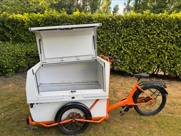 Elektronische bak-fiets  bouwjaar.oktober 2021 beschikbaar voor biedingen