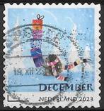 2023, NVPH 4157 - Decemberzegel, egel met cadeau's {A231}, Ophalen of Verzenden, Na 1940, Gestempeld