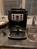 Te koop goed werkende bonen koffiemachine delonghi magnifica, Witgoed en Apparatuur, Ophalen, 10 kopjes of meer, Koffiemachine