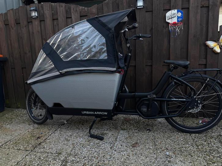Urban Arrow Family Active Line Plus 2021, Fietsen en Brommers, Fietsen | Bakfietsen, Zo goed als nieuw, Overige merken, 4 kinderen of meer