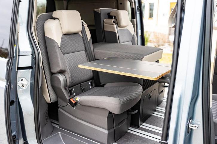 VW T7 Multivan California Beach Draaitafel in zit gedeelte, Caravans en Kamperen, Kampeeraccessoires, Nieuw, Ophalen