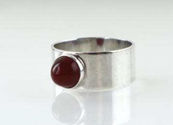 Zilveren ring carneool, Salovaara 1966  beschikbaar voor biedingen