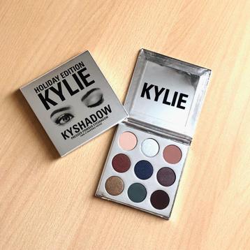Kylie Cosmetics kyshadow palette beschikbaar voor biedingen