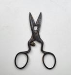 Klein antiek knoopsgatschaartje, Antiek en Kunst, Curiosa en Brocante, Ophalen of Verzenden