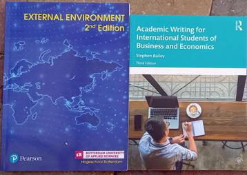 2 Studieboeken International Business and Economics beschikbaar voor biedingen