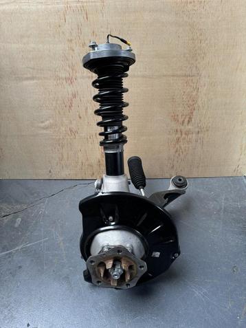 991.341.158.06 wielnaaf rechts voor  beschikbaar voor biedingen