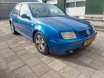 Volkswagen Bora 2.0 85KW 2003 airco leder interieur trekhaak, Bora, 4 cilinders, 1984 cc, Blauw