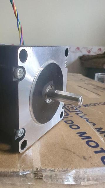 3 stuks NEMA23 Stappen motor Nieuw in orginele verpakking. beschikbaar voor biedingen