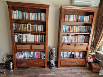 Antieken compleet kersenhouten boekenkasten + meer brocante. beschikbaar voor biedingen