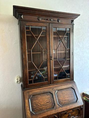 Stijlvolle vintage secretaire/ vitrinekast – ophalen 21 juni beschikbaar voor biedingen