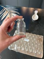 50 glazen flesjes 5,5cm hoog LEUK VOOR STEKJES!, Ophalen of Verzenden, Nieuw