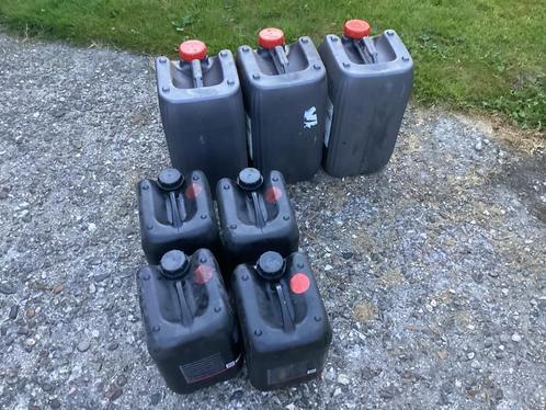 jerrycans brandstofopslag benzine diesel petroleum bloempot, Tuin en Terras, Regentonnen, Gebruikt, Kunststof, Minder dan 75 liter
