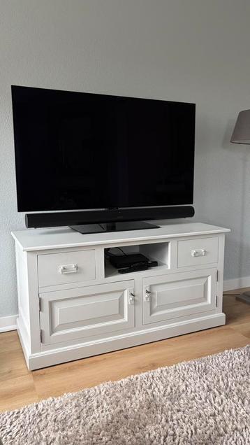 TV meubel, grijs met 2 deuren en 2 laden beschikbaar voor biedingen