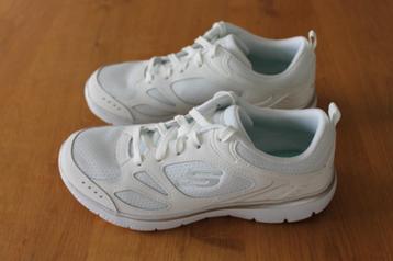 Skechers Sneakers, trainingsschoen met Memory Foam, maat 37 beschikbaar voor biedingen