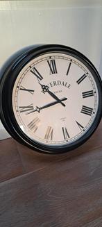 Zwarte Riverdale wandklok, Ophalen of Verzenden, Zo goed als nieuw, Wandklok