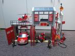 Playmobil brandweerkazerne, brandweerauto en blusrobot, Kinderen en Baby's, Speelgoed | Playmobil, Ophalen, Gebruikt