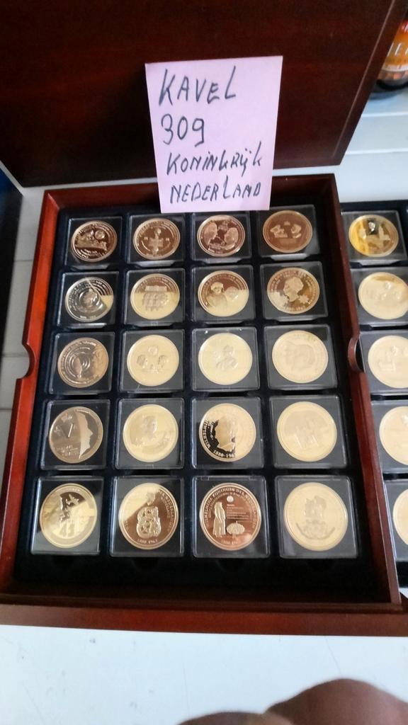 Wilhelmina Penningen Collectie - Kavel 309, Postzegels en Munten, Munten | Nederland, Setje, Overige waardes, Koningin Wilhelmina