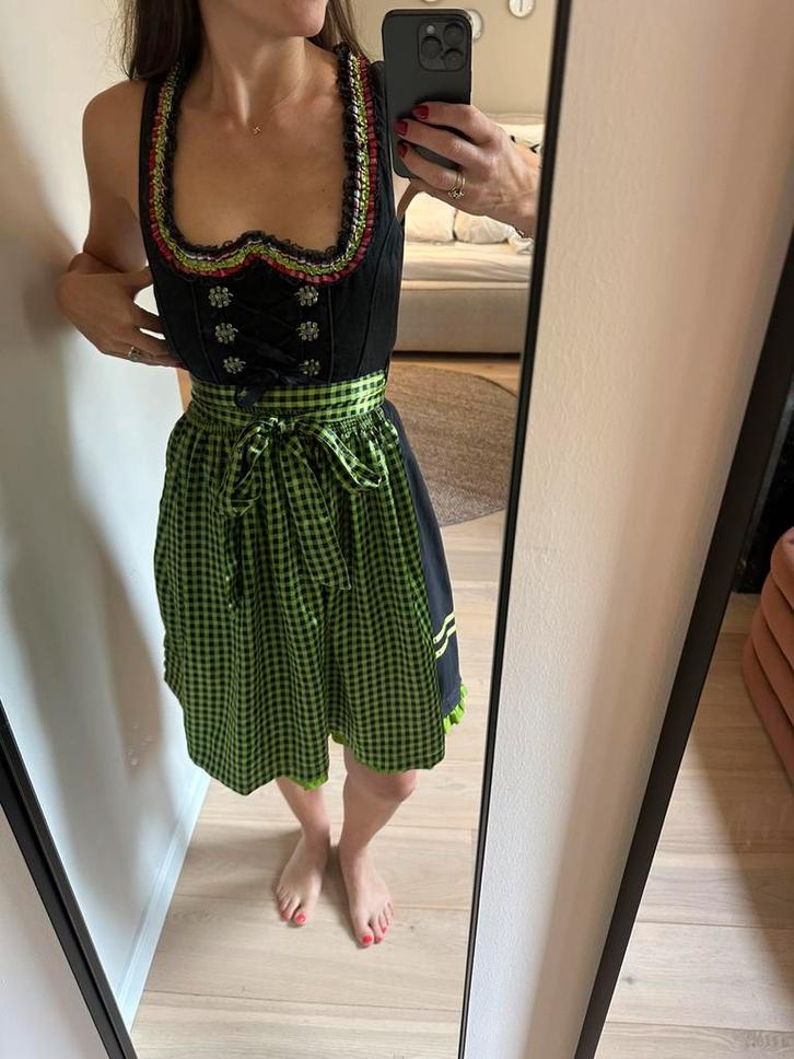 Dirndl oktoberfest maat xxs, Kleding | Dames, Carnavalskleding en Feestkleding, Zo goed als nieuw, Overige thema's, Maat 34 (XS) of kleiner