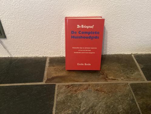 De Telegraaf Complete Huishoudgids | 9789045304007, Boeken, Hobby en Vrije tijd, Zo goed als nieuw, Ophalen of Verzenden