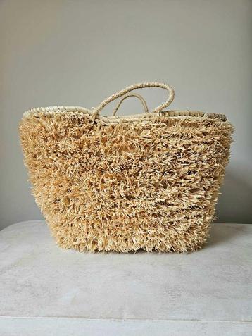 Tas met raffia uit Marokko beschikbaar voor biedingen