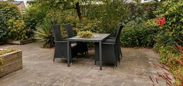 Royal Patio Tuinset - 8 Stoelen & 3 Tafels beschikbaar voor biedingen
