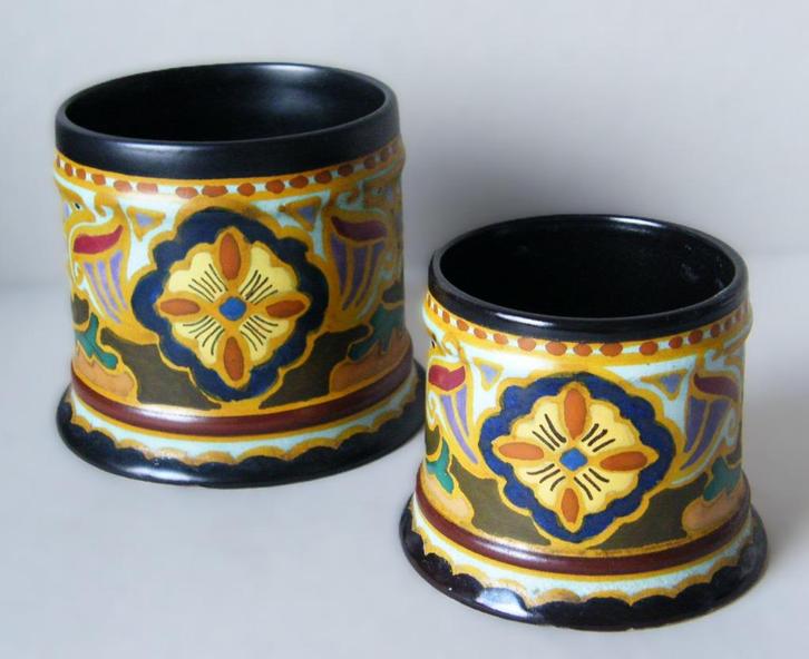 Twee mooie potjes Kella Gelria Arnhem Holland, Antiek en Kunst, Curiosa en Brocante, Ophalen of Verzenden