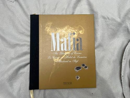 Mafia - Fien Meynendonckx - koffietafel boek, Boeken, Film, Tv en Media, Gelezen, Ophalen of Verzenden
