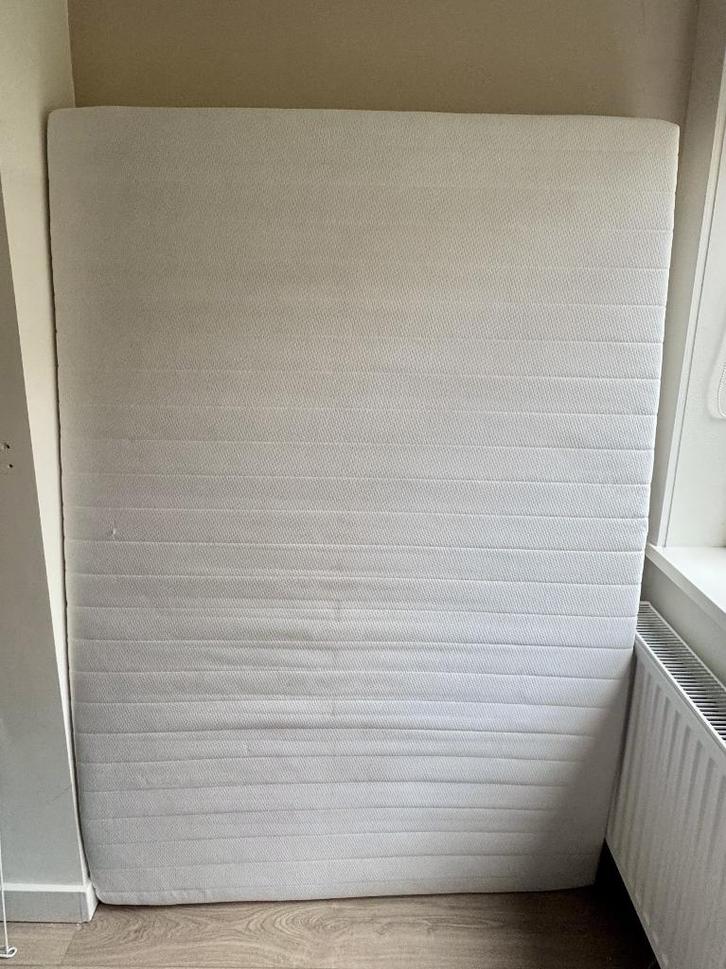 Matras 130x190 cm, Huis en Inrichting, Slaapkamer | Matrassen en Bedbodems, Gebruikt, Matras, Overige maten, 190 cm of minder