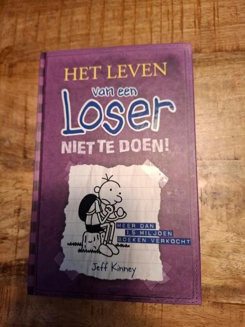 Het leven van een loser, Boeken, Kinderboeken | Jeugd | 10 tot 12 jaar, Zo goed als nieuw, Ophalen of Verzenden