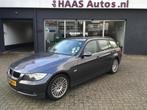 BMW 3 Serie Touring 318i Executive / LET OP KETTING HOORBAAR, Auto's, BMW, Origineel Nederlands, Te koop, Zilver of Grijs, 5 stoelen