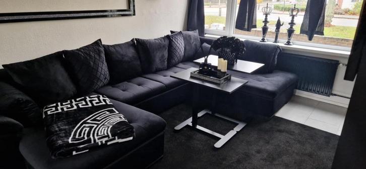 2x Laptop tafel - Wieltjes - Zwart - Jysk LUNDTOFT, Huis en Inrichting, Tafels | Sidetables, 25 tot 50 cm, 50 tot 100 cm, Rechthoekig