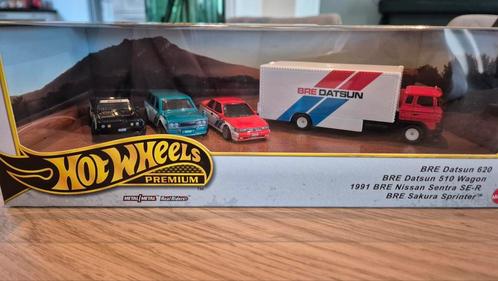 Hot Wheels Premium Datsun DRE Diorama set, Hobby en Vrije tijd, Modelauto's | Overige schalen, Nieuw, Auto, Ophalen of Verzenden