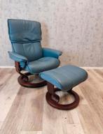 Prachtige leren Stressless design relax fauteuil met hocker, Huis en Inrichting, Fauteuils, Nvr, Leer, Ophalen of Verzenden, Zo goed als nieuw
