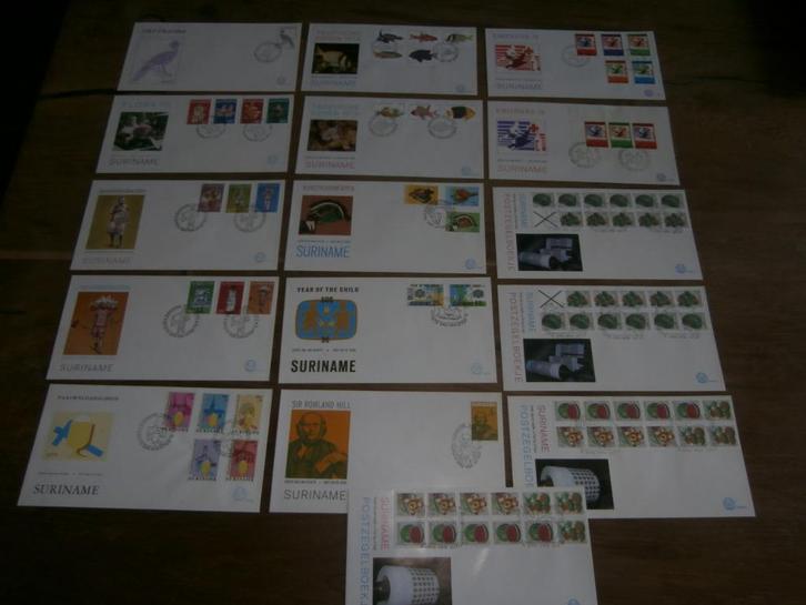 jaargang fdc's koloniaal suriname   1979, Postzegels en Munten, Postzegels | Suriname, Verzenden