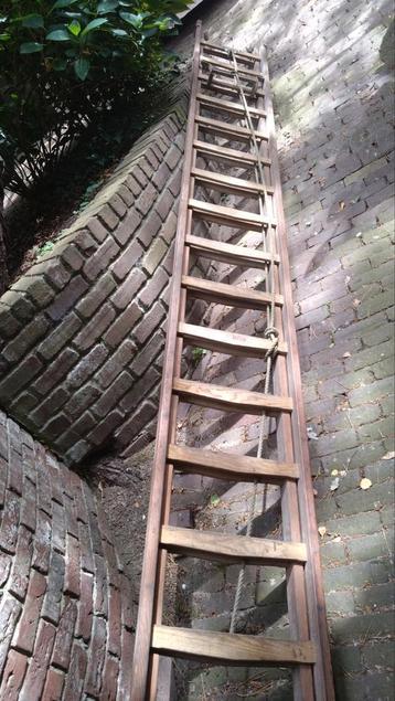 Ladder 2 x 4.25m beschikbaar voor biedingen