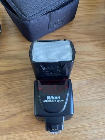 Nikon Speedlight B-700 beschikbaar voor biedingen