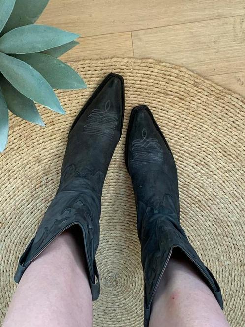 Sancho cowboylaarzen 39 western boots bohemian laarzen, Kleding | Dames, Schoenen, Zo goed als nieuw, Hoge laarzen, Grijs, Ophalen of Verzenden