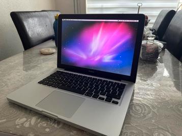 Macbook A1276 (13 inch) - DEFECT beschikbaar voor biedingen