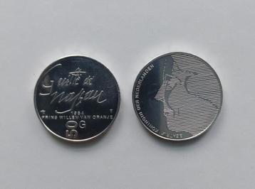2 Zilveren 50 gulden munten . beschikbaar voor biedingen