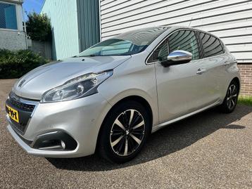Peugeot 208 1.2 Puretech Automaat Leder Panoramadak beschikbaar voor biedingen