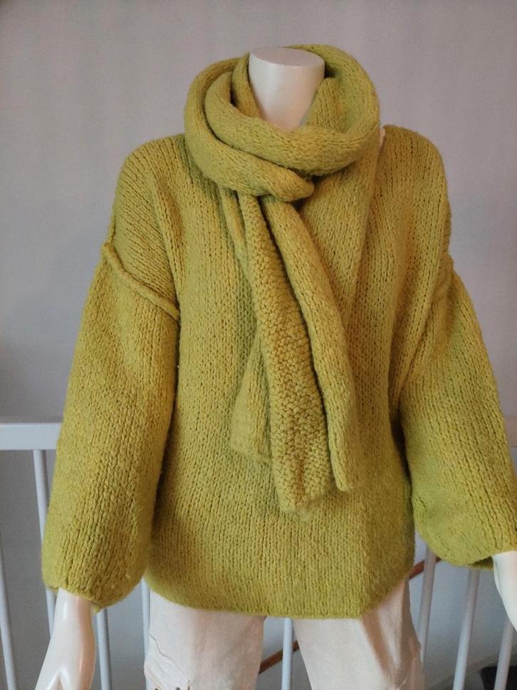 Trui + sjaal lime kleur maat 46 - 48 nieuwstaat, Kleding | Dames, Truien en Vesten, Zo goed als nieuw, Maat 46/48 (XL) of groter