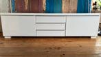 Gratis (t/m 19-08-25) ophalen witte Ikea televisiekast, Huis en Inrichting, Kasten | Televisiemeubels, Ophalen, Gebruikt, 150 tot 200 cm