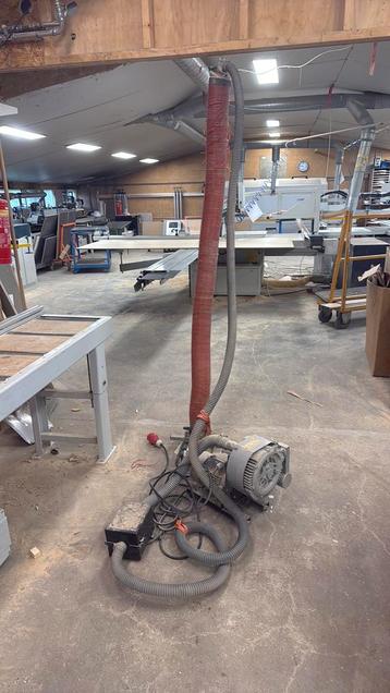 Vacuum heffer beschikbaar voor biedingen