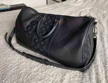 Prachtig mooie zgan Louis Vuitton reistas beschikbaar voor biedingen