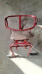 Vintage fietsstoeltje, Fietsen en Brommers, Fietsaccessoires | Fietsstoeltjes, Ophalen, Gebruikt, Achterzitje, Voetsteuntjes