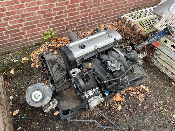2.0 16 v RFN code. Peugeot 206cc motor, Auto-onderdelen, Motor en Toebehoren, Peugeot, Nieuw, Ophalen of Verzenden