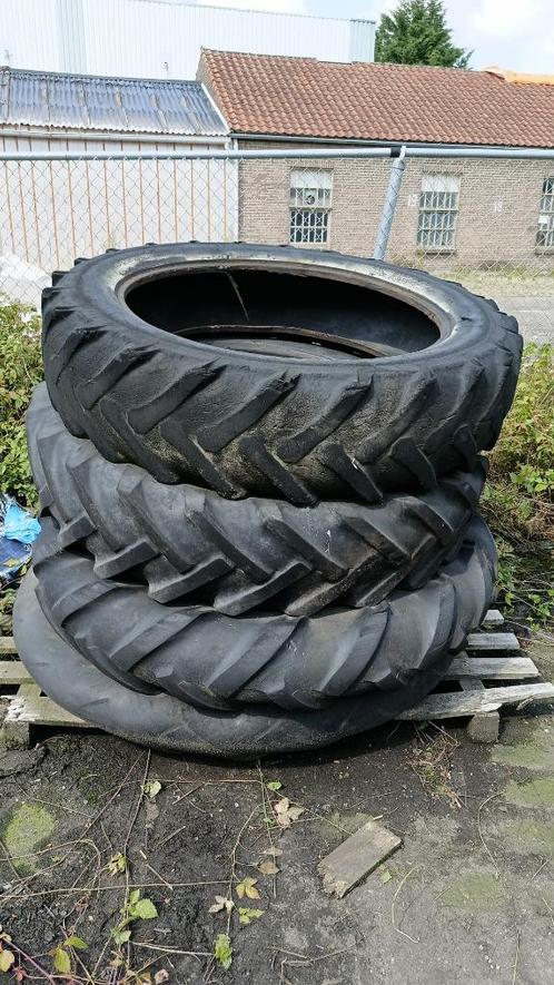 Tractorband met karakter – 139 cm pure potentie, Tuin en Terras, Bloembakken en Plantenbakken, Gebruikt, Kunststof, Binnen, Balkon